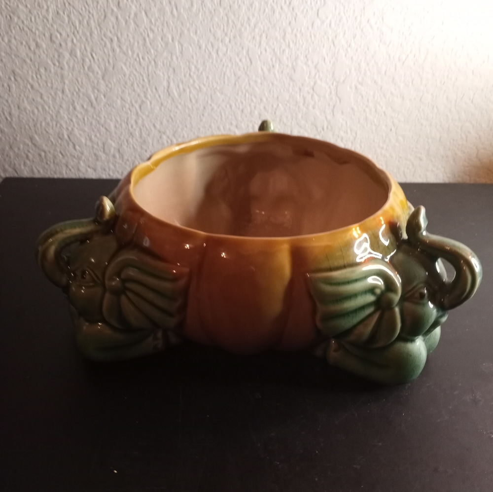 VTG Majolica Green Glazed Baby Elephant 3"x7" Planter.